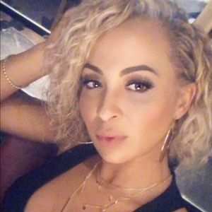 Meet your Posher, Shayla